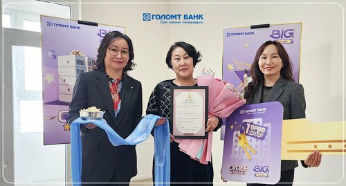 Big Loyalty хөтөлбөрийн ялагч 1 өрөө байрны түлхүүрээ гардан авлаа